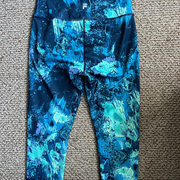 Women’s Fila Compression High Waisted Cropped Leggings - Picture 2 of 3